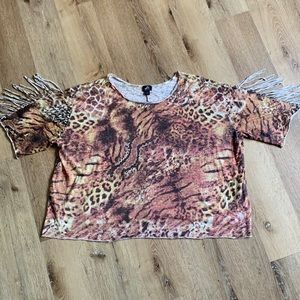 Lightweight Cheetah Top
